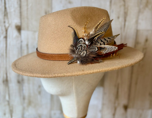 Brooch/Hat Pin in Natural Pheasant