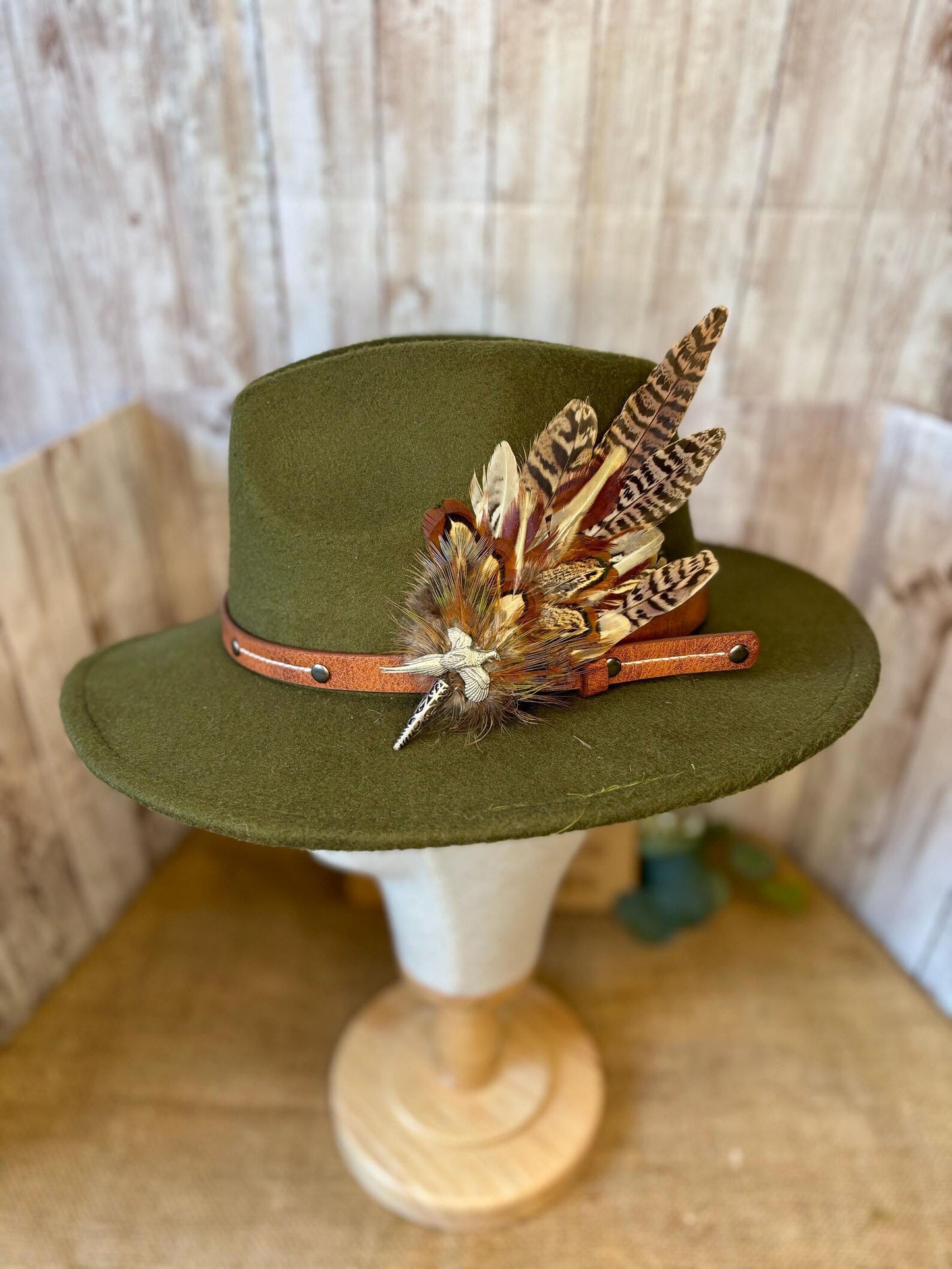 Feather Hat Pin in natural pheasant and pheasant pewter pin
