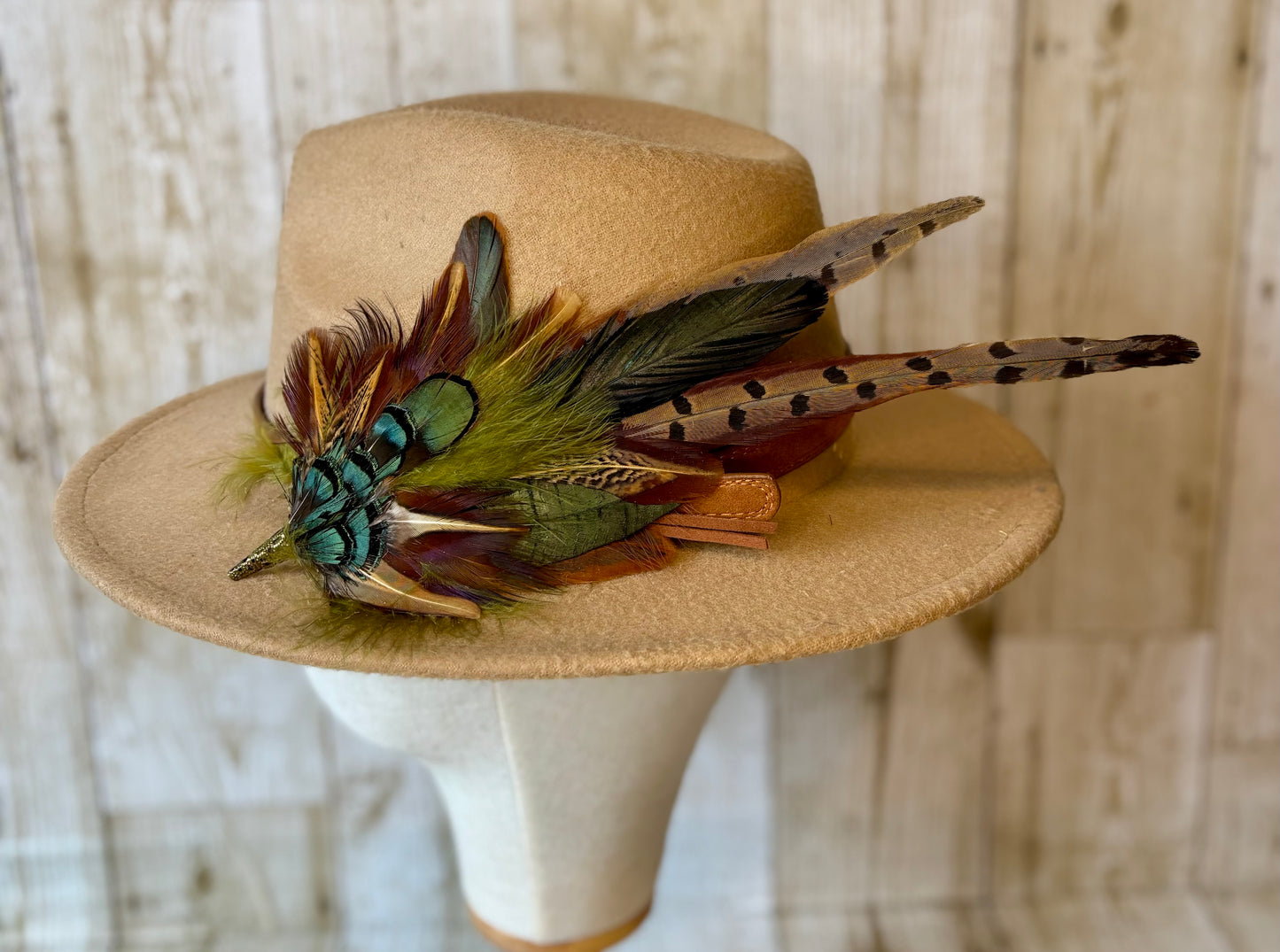 Cheviot Range Medium Hat Pin