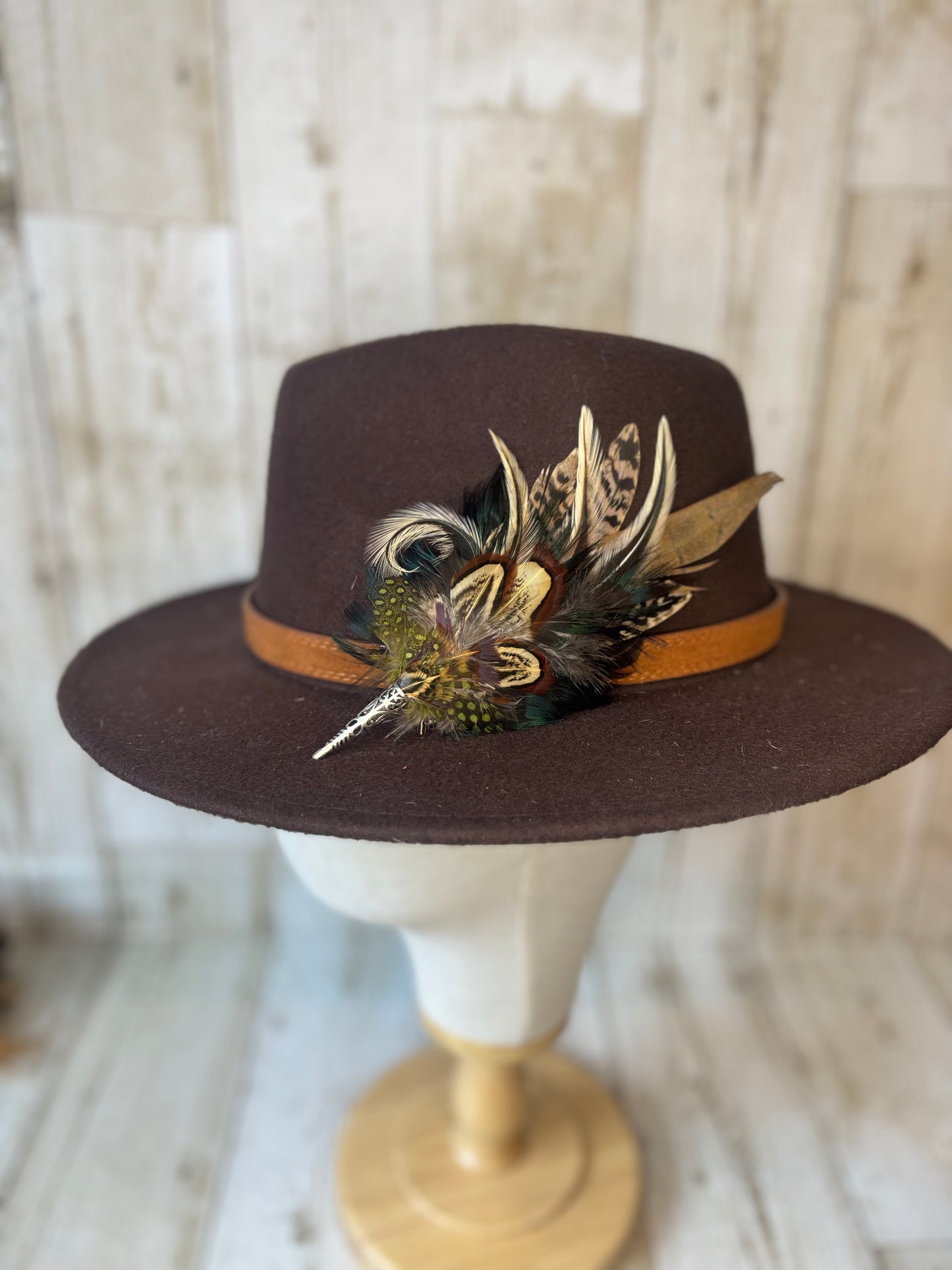 Gift Boxed Brooch/Hat Pin in Natural Pheasant