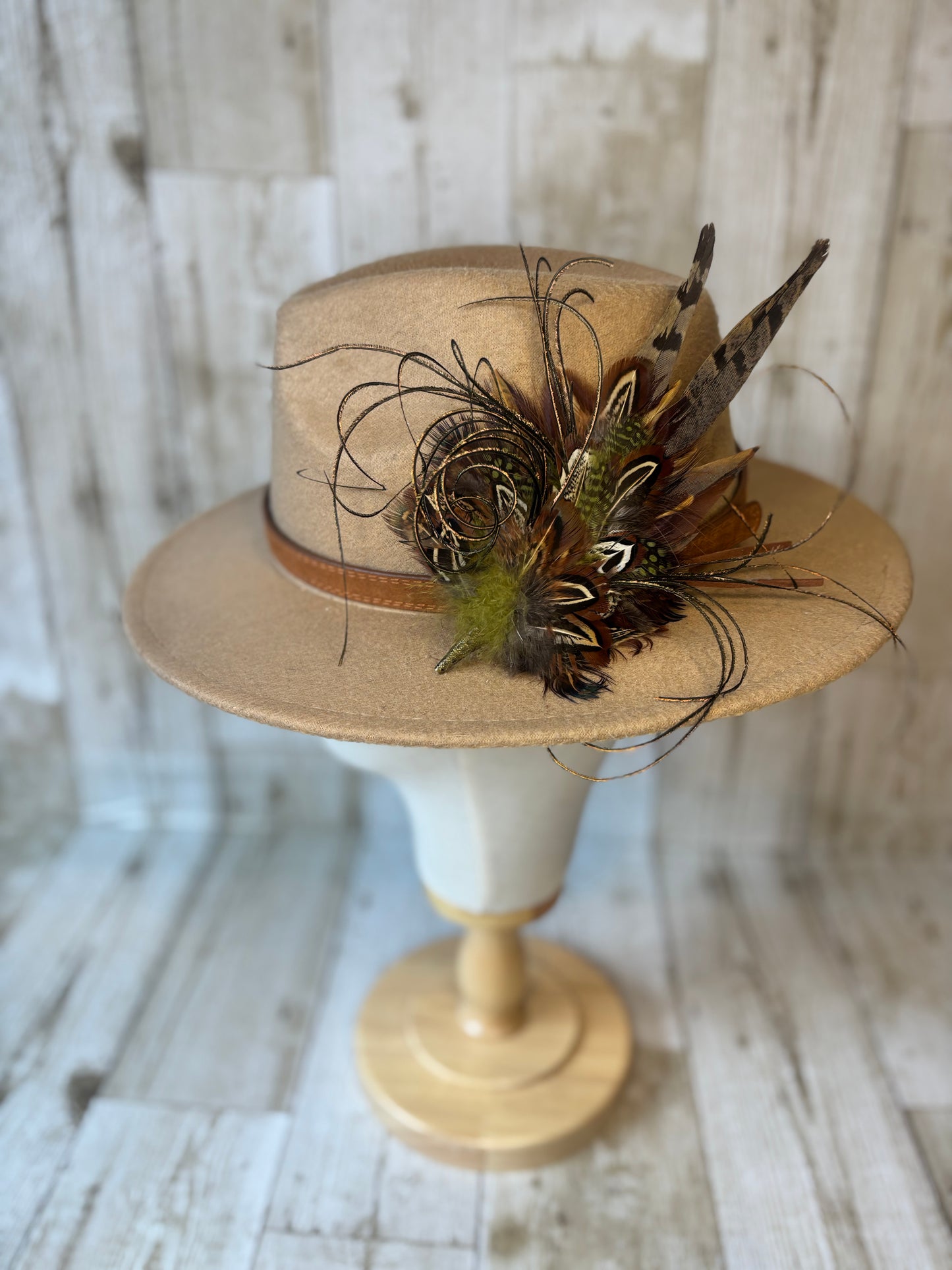 Pheasant feather hat pin with sage green.